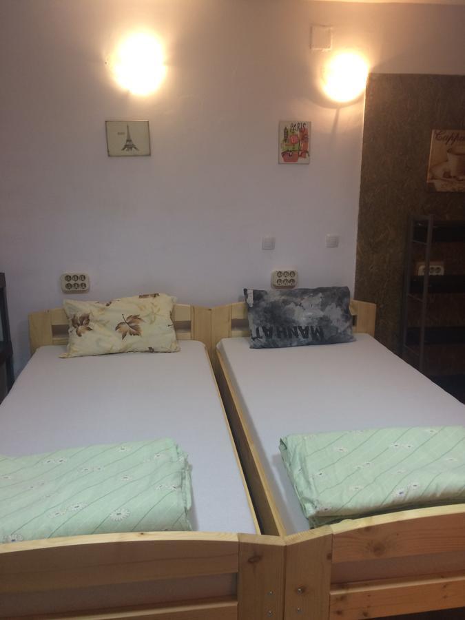 Hostel Casa Roz Kluż-Napoka Zewnętrze zdjęcie